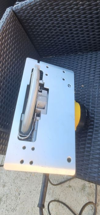 circular dewalt la 110v.