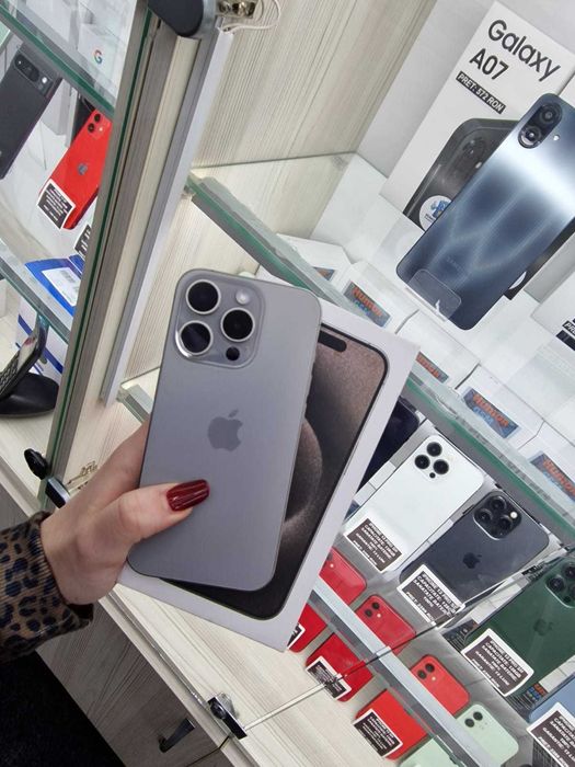 iPhone 15 Pro / Natural Titanium / 128GB / Baterie 89% / Garanție / Posibilitate Rate