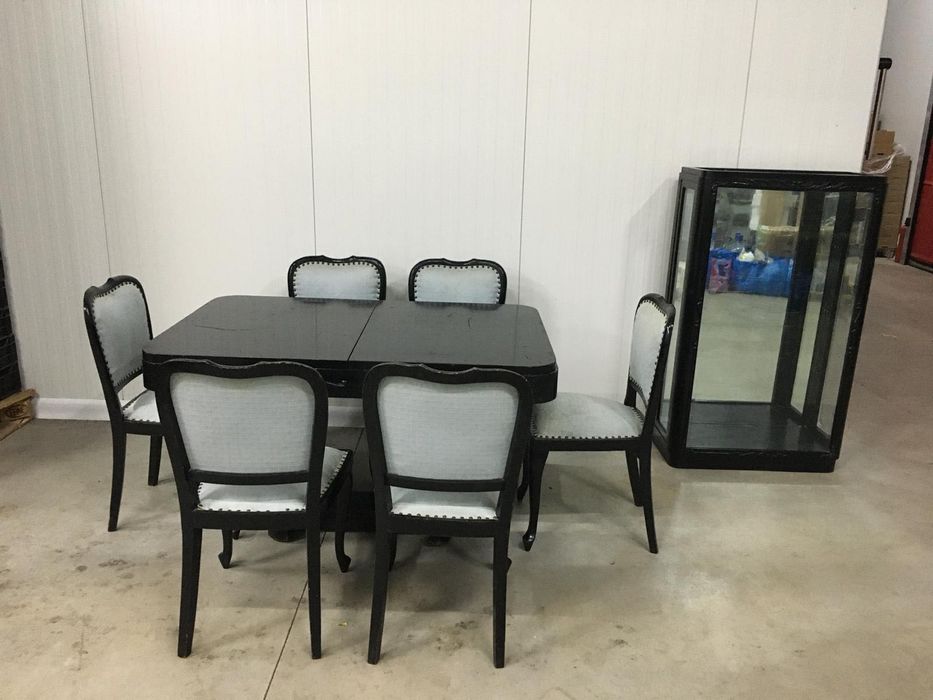 Set mobilier sufragerie masa extensibile + 6 scaune + bufete + vitrina etc Mobila Anticariat Mobila Vintage