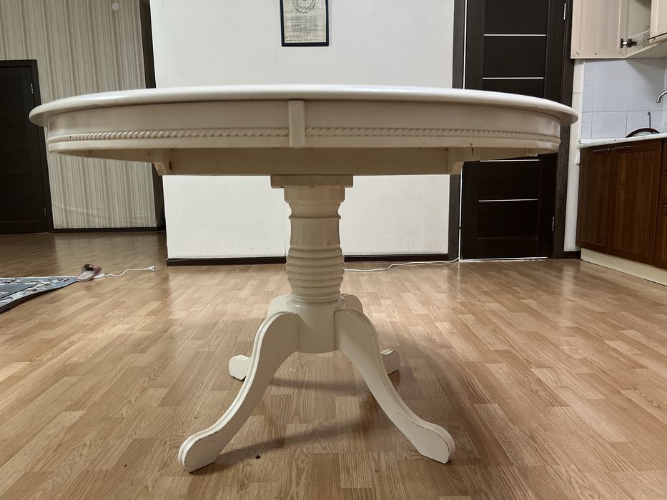 Кухонный стол для обедов б/у качестао супер