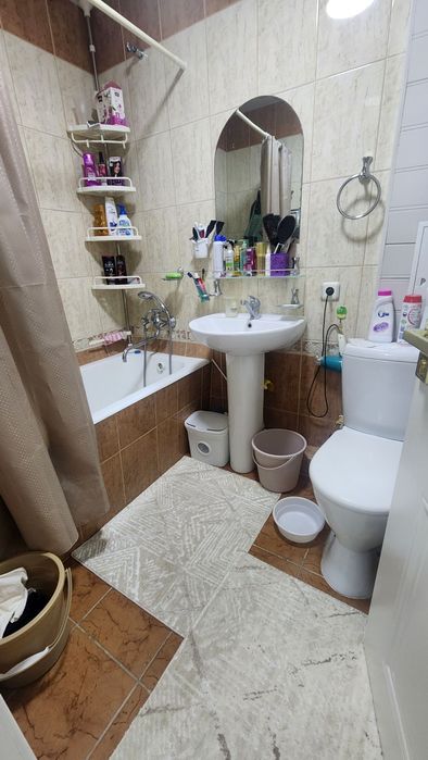 Продаётся Чиланзар 6 3комн.2этпж.кирпич.