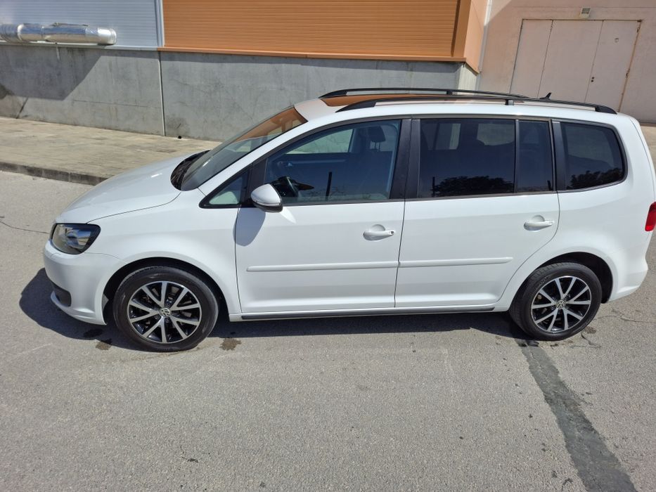 Vw Touran 2011 2.0 tdi 140к.с. Швейцария