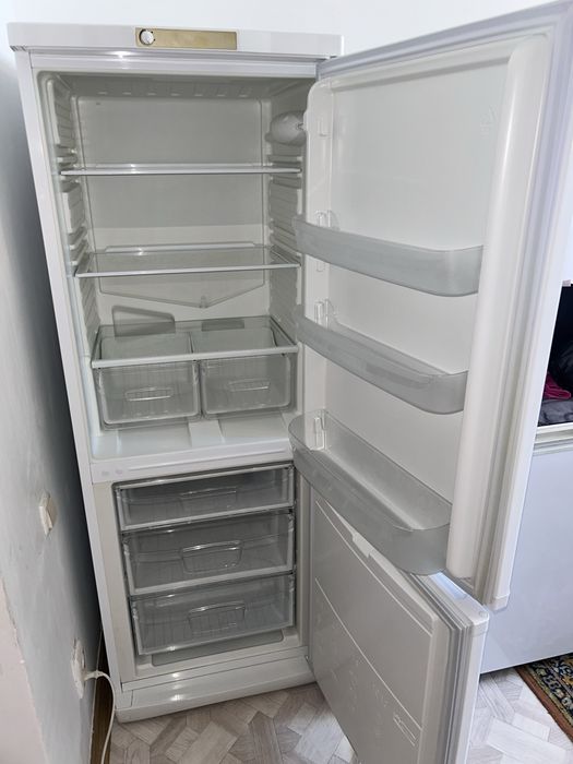 Холодильник indesit