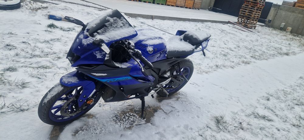 Vând yamaha yzf 125 .07 2024