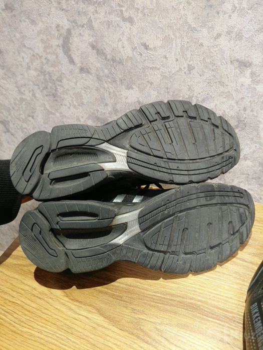 Оригинальные кроссовки Adidas