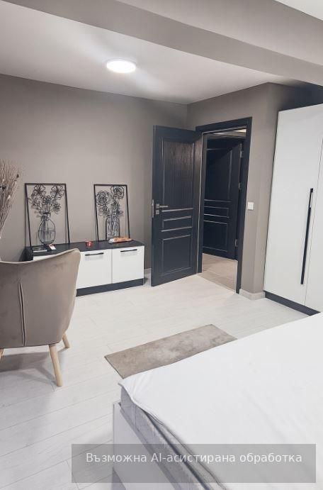 Дава се под наем Двустаен апартамент в Варна, Гръцка махала - 70 кв.м за 847.62 € - Снимка #4