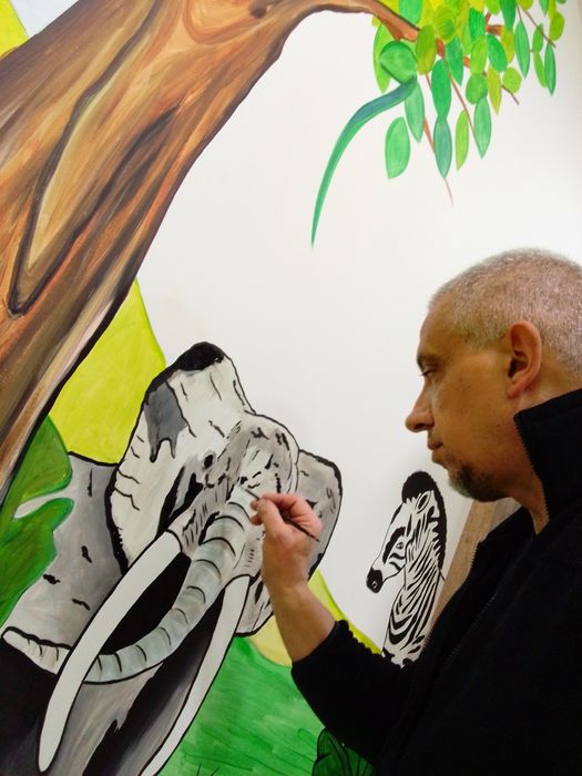 Рисунки стени,подове и тавани