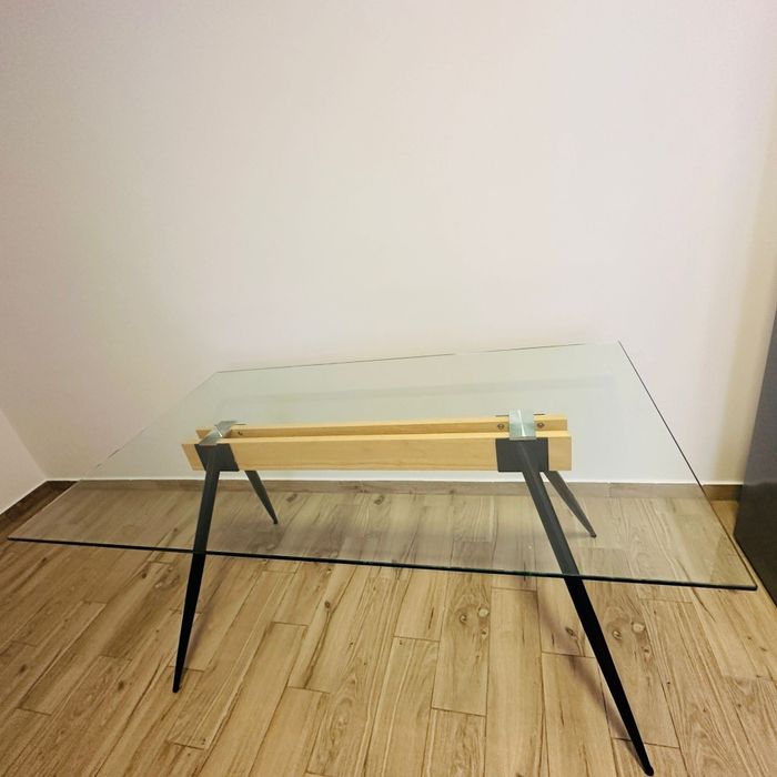 Masă sticlă  lungime 150 cm x lățime 90 cm