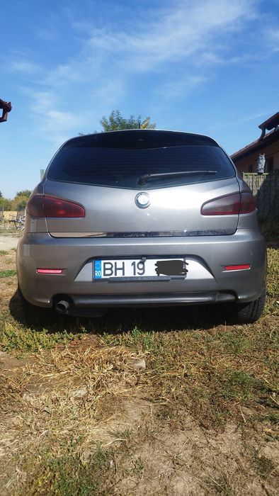 Alfa Romeo 147 2005 benzină, 2.362 € — imagine 2