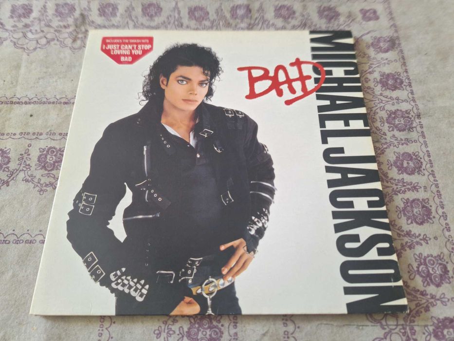 5 броя различни плочи