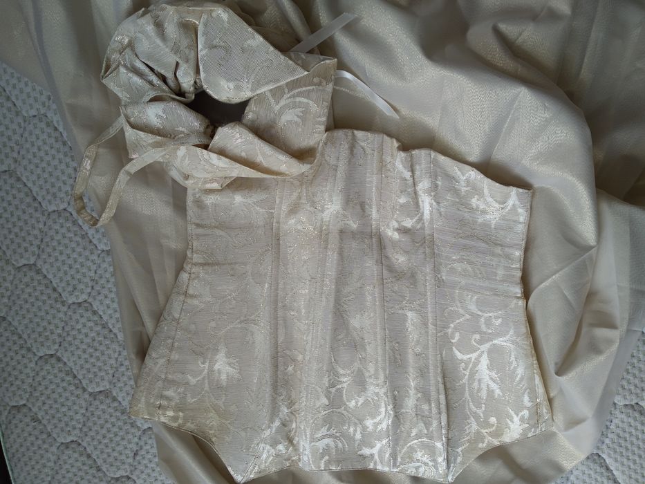 Сватбена рокля