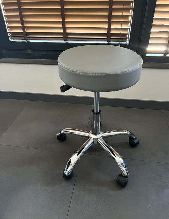 Стол на колелца Киев -24 месеца гаранция