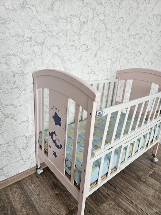 Продам кроватку детскую