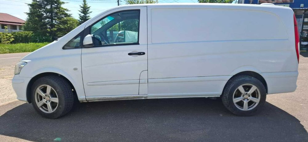 Mercedes Vito 110 lung, 2.2 Euro 5, An 2012, AC, 3 locuri+marfa
