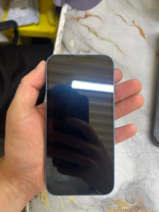 Продается iPhone 13