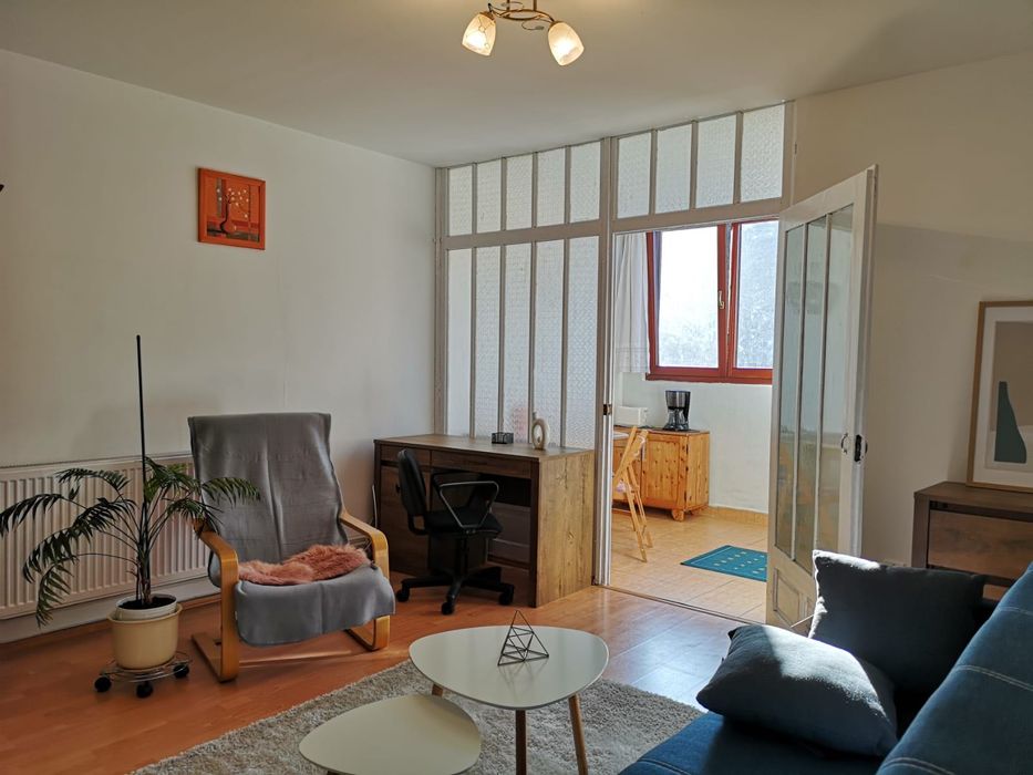 Inchiriez apartament cu o camera Manastur garsoniera Parâng chirie