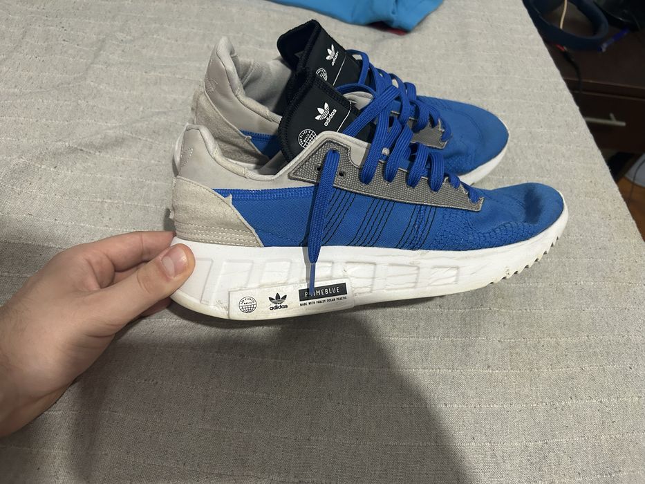 Adidasi adidas marime 44