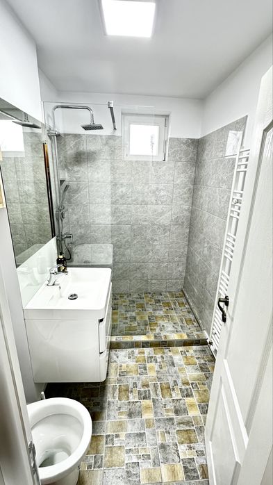 Garsoniera 32 mp DE INCHIRIAT, etaj 2, Baia Mare //zona Motorului.