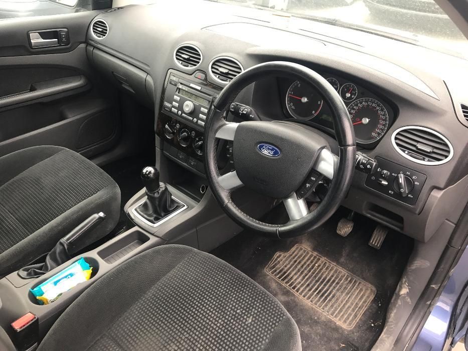 Dezmembrez Ford Focus II 1,6 tdci 2005