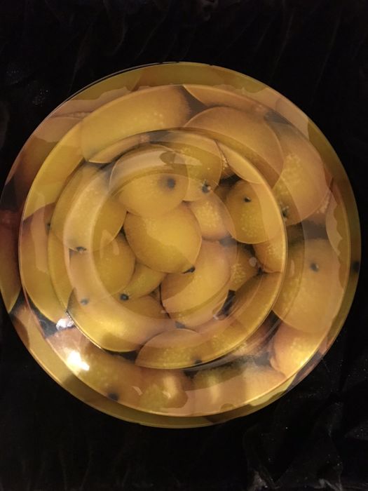 Тарелки продается на   подарочные каробки.