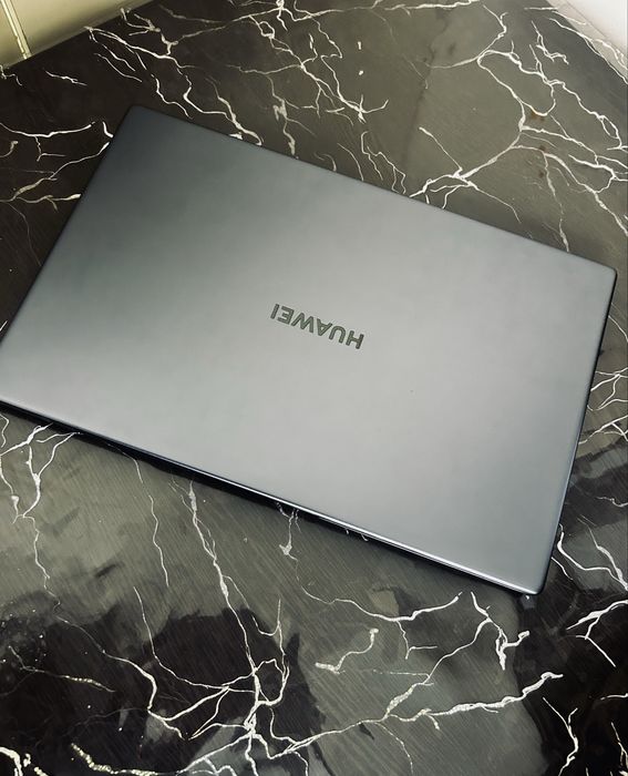 ноутбук Huawei MateBook D15