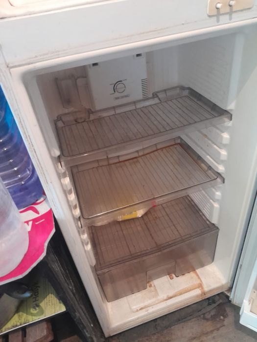 продам холодильник рабочий