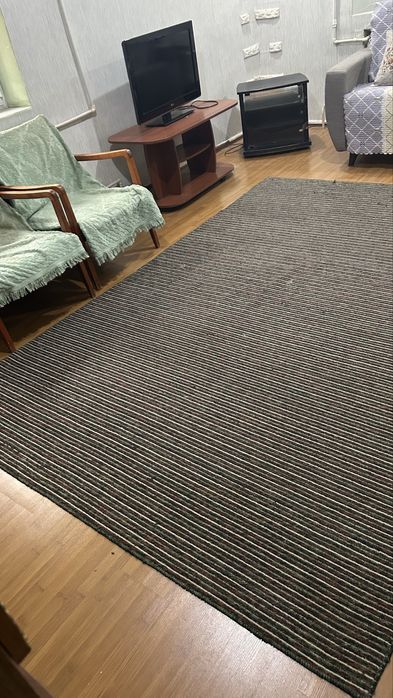 Палас на пол. 2 на 3 метра. Ковер.