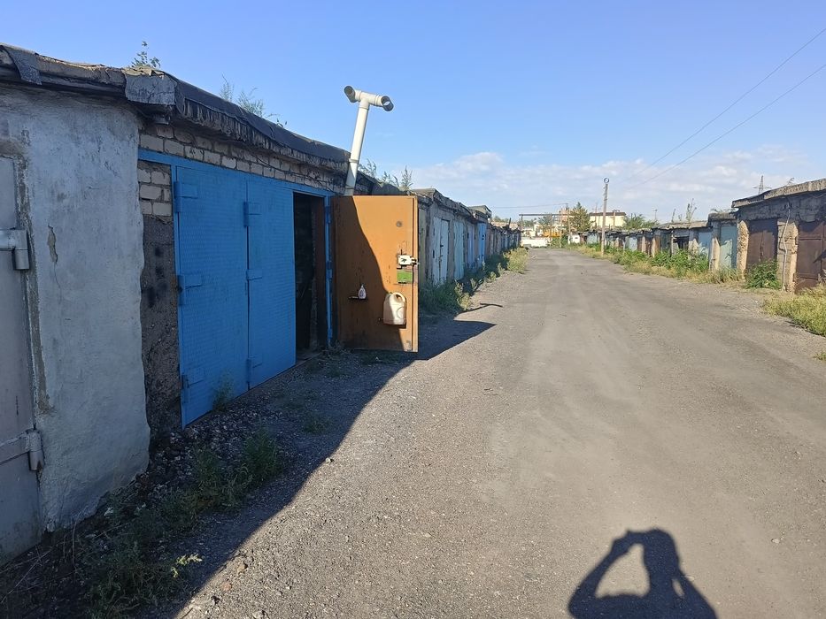 Продам гараж общество Бахор