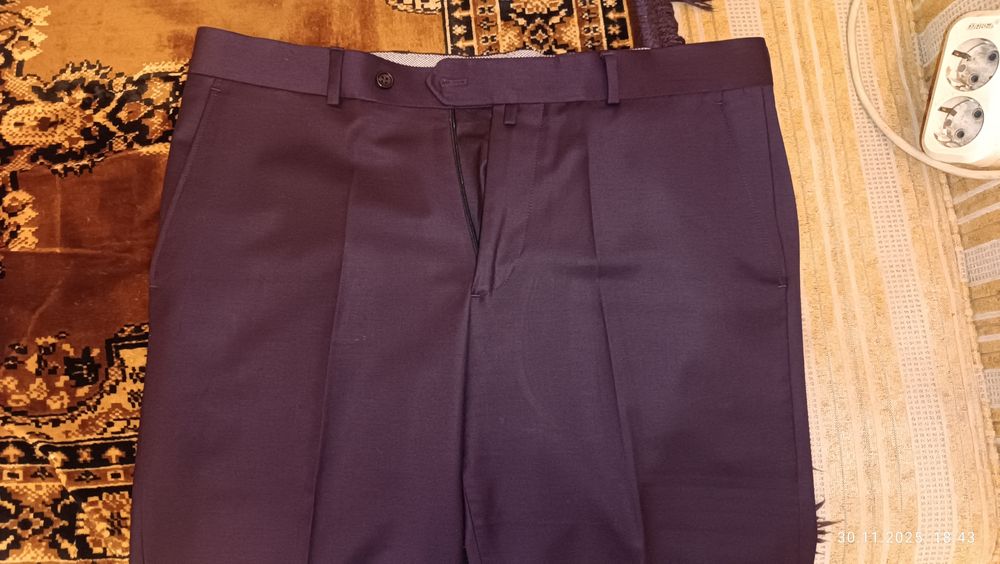 Костюм цвет Бордо