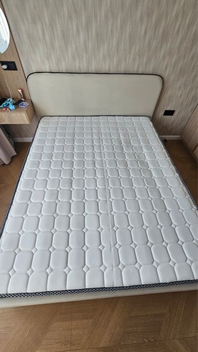 Продам матрас новый