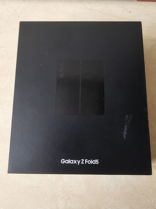 Samsung  z fold 5