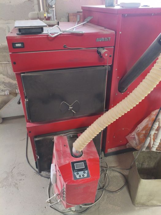 Продавам пелетна камина 40 Kw