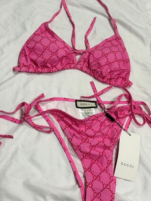 Costume de baie diferite modele noi