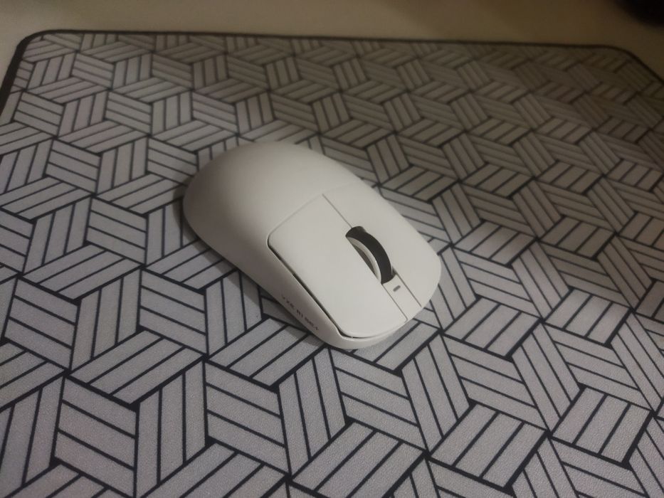 Игровая мышь VXE R1 SE+