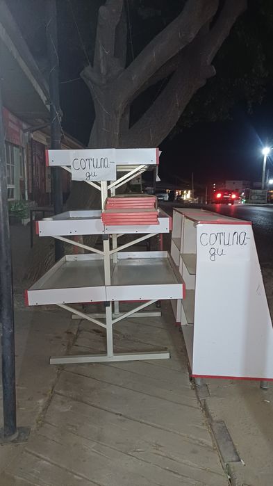 Do'kon  

vitrina va polkalar - Bozor narxidan arz