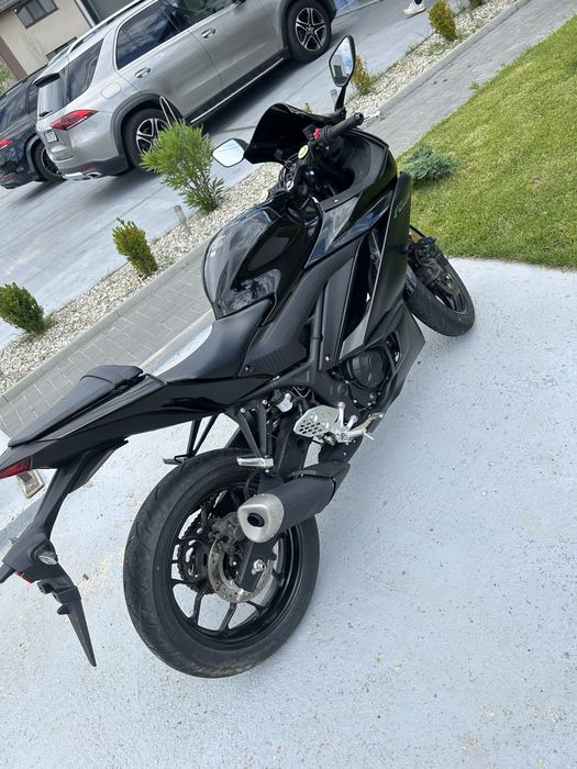 Yamaha R25 2023 A2