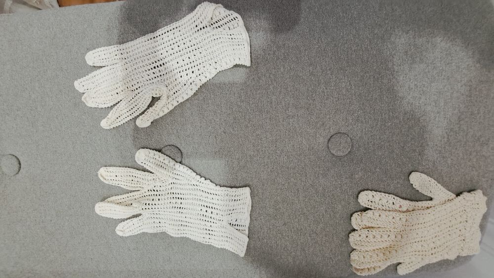 Manusi Vintage  Crosetate anii 69' Italia