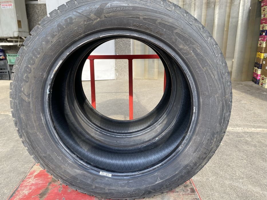 Зимни гуми Goodyear 235/55 R 18