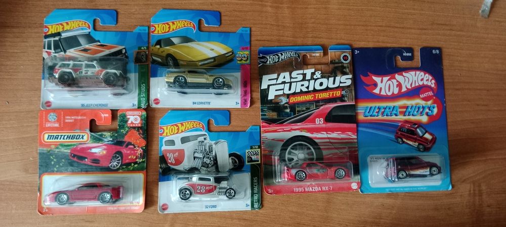 Продам Hot Wheels
