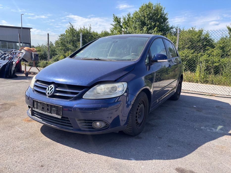Volkswagen Golf Plus на части