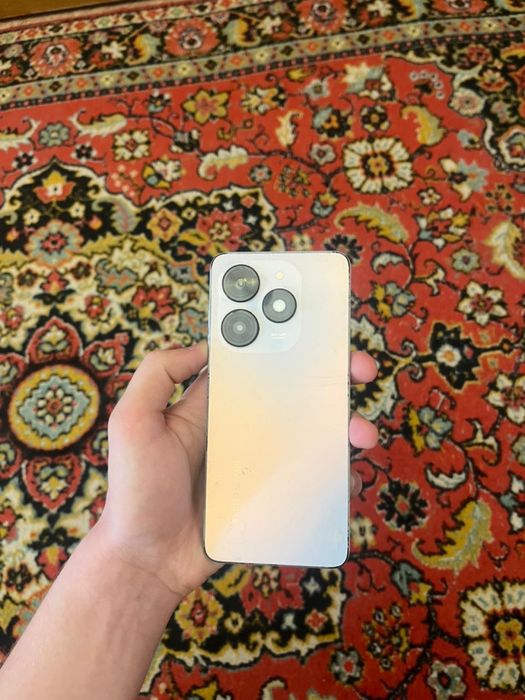 Продам телефон техноспарк 20с