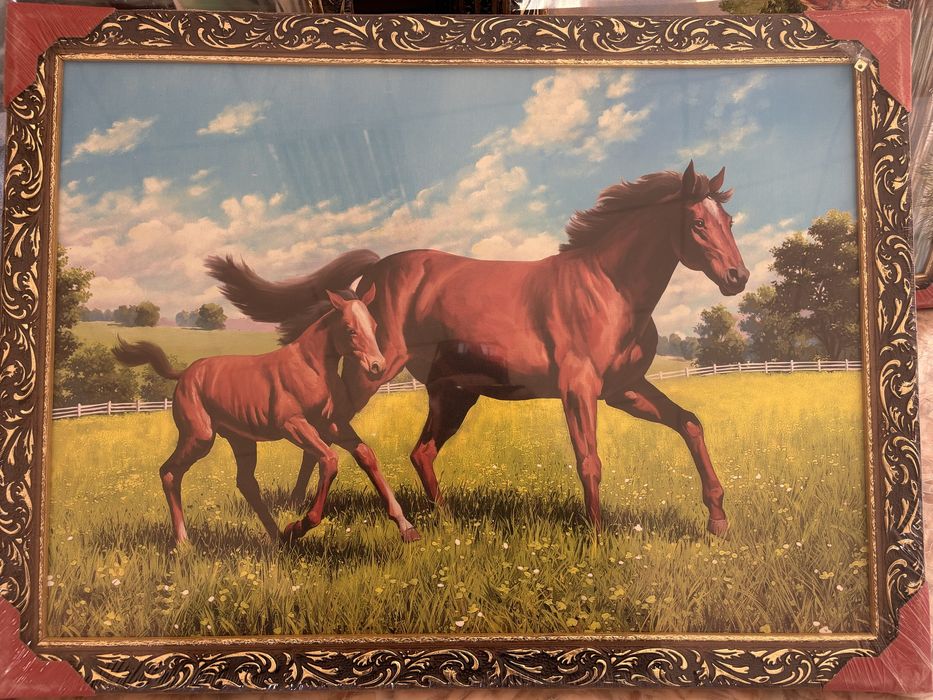 Картины новые в упаковках