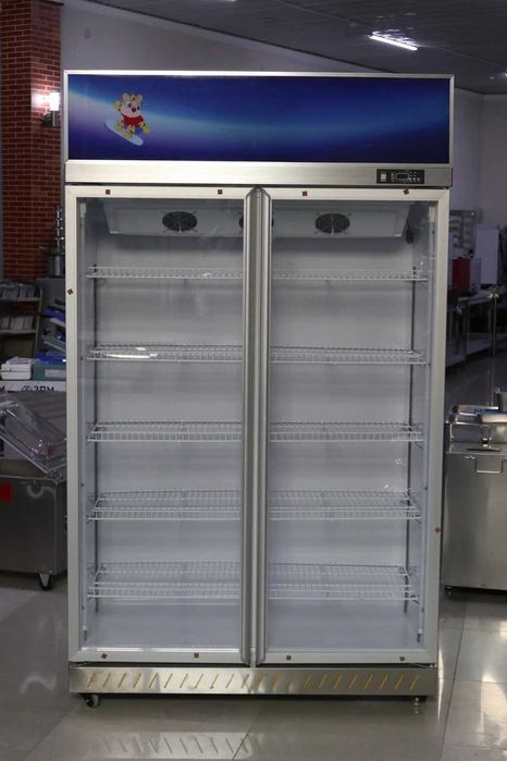 Витрина холодильная Холодильник для напитков