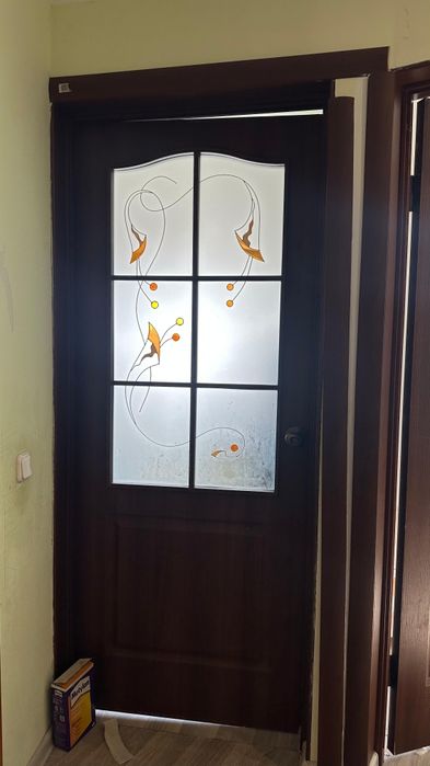 Продам двери б/у