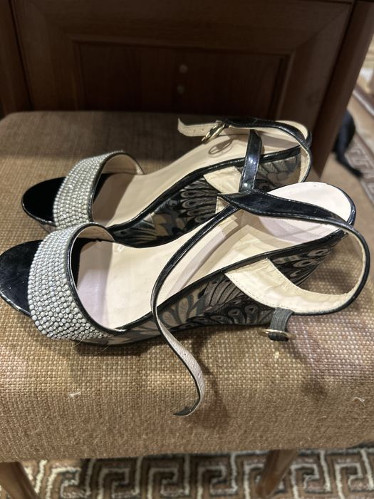 Дамски сандали 10 лв