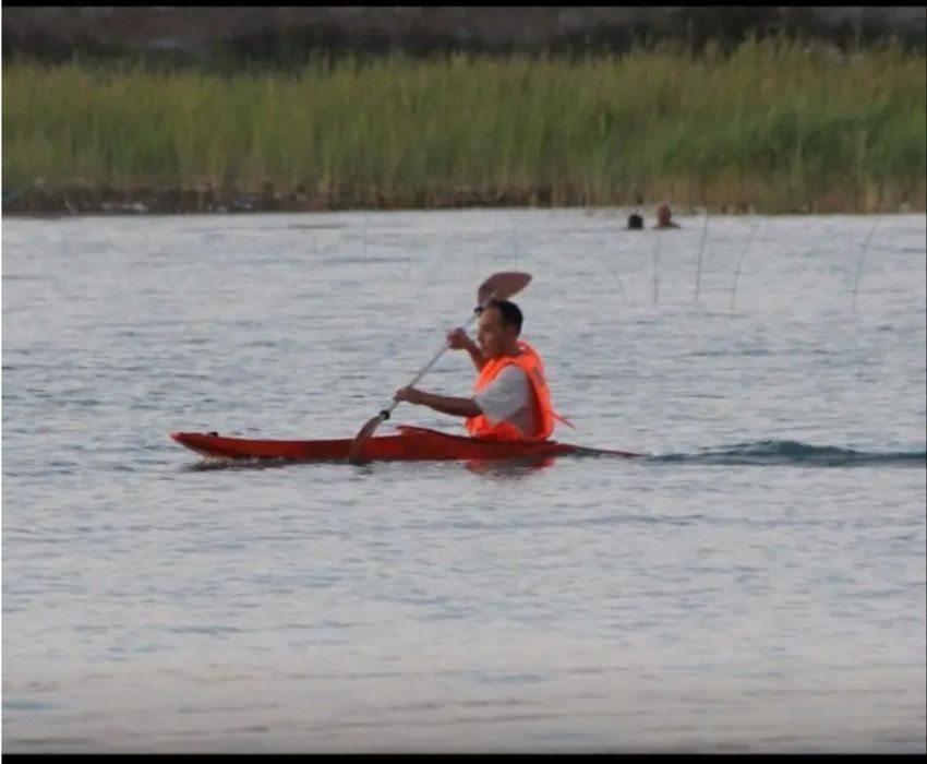 Продам морской каяк