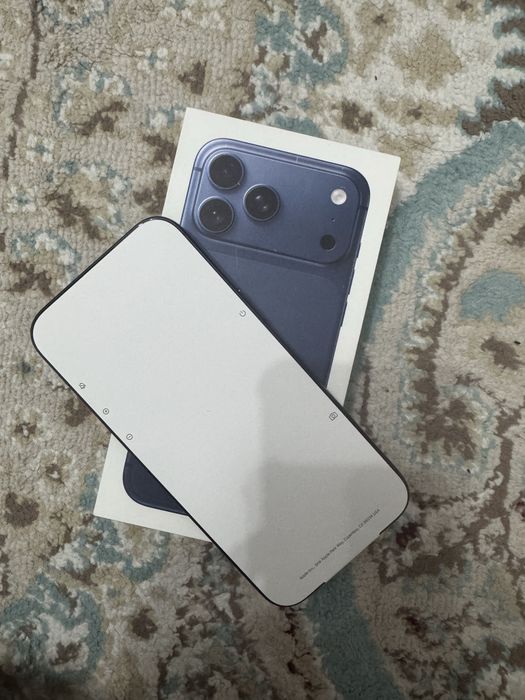 Продам IPhone 17 pro max 256 gb