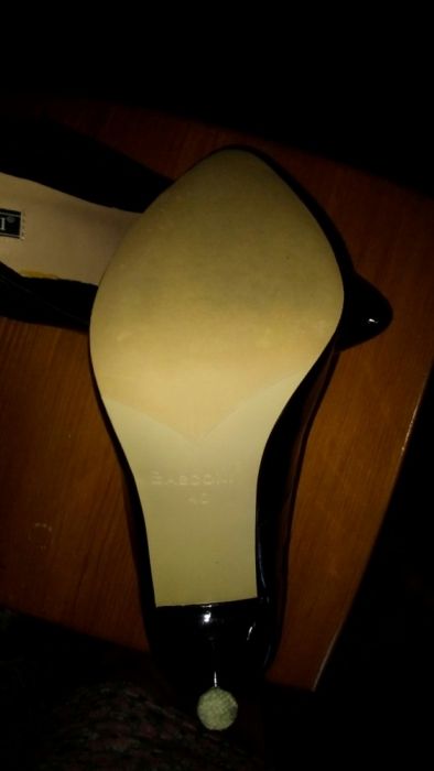 Продам туфли лодочки