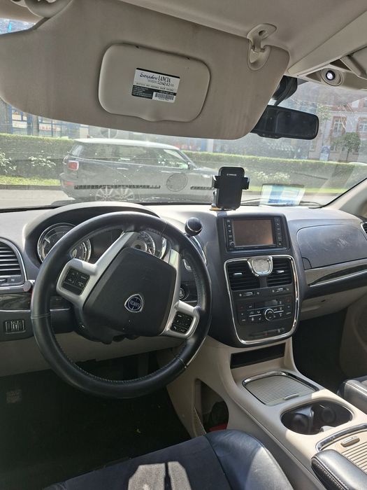 Lancia/ Chrysler Voyager