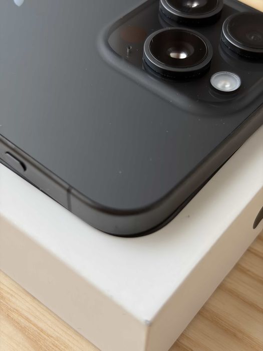 iPhone 15 Pro Max Black Titanium